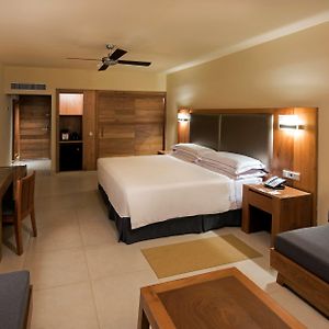 Quarto superior com vista para oceano